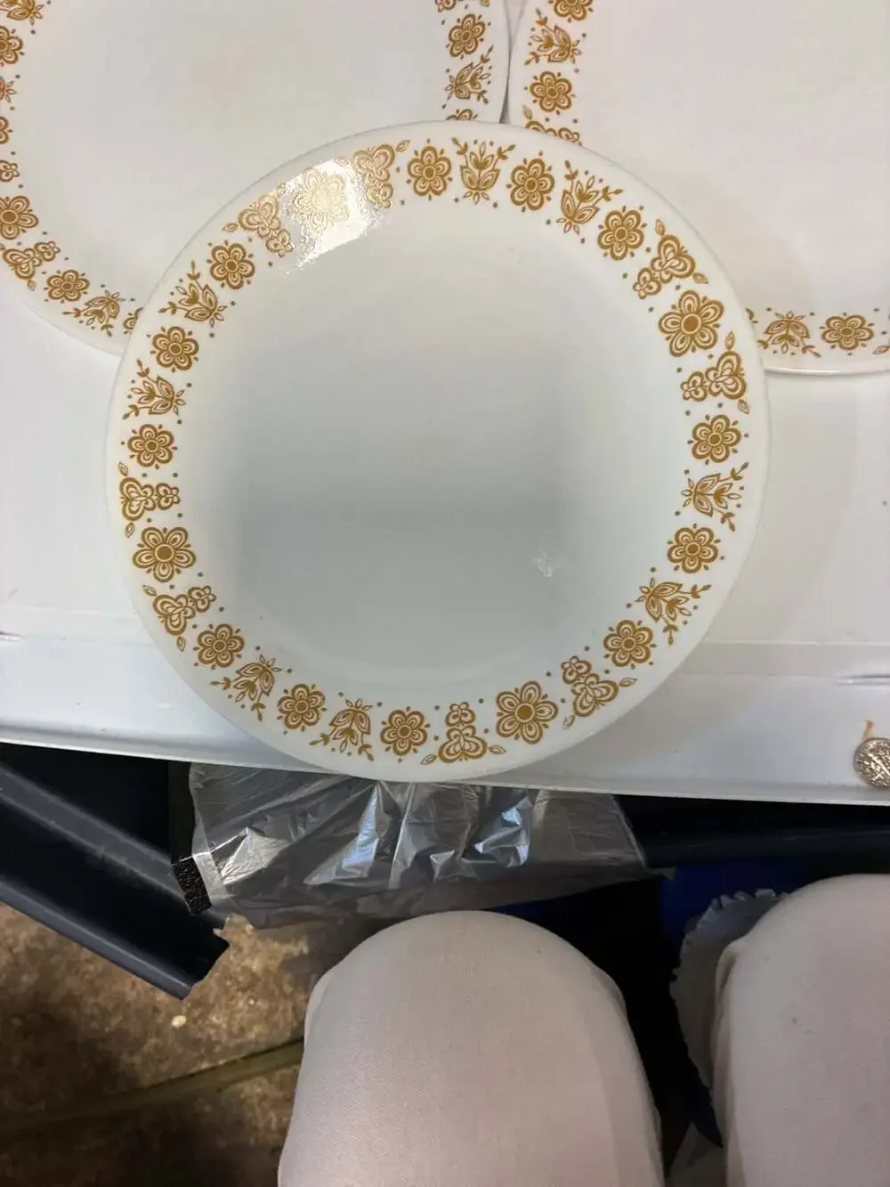 Vintage Corelle by Corning Butterfly Gold Dinner Plates and Bowl Set